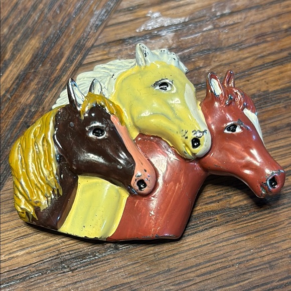Vintage Jewelry - Colorful Horse Head brooch